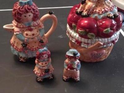 Raggedy Ann & Andy cookie jar, teapot