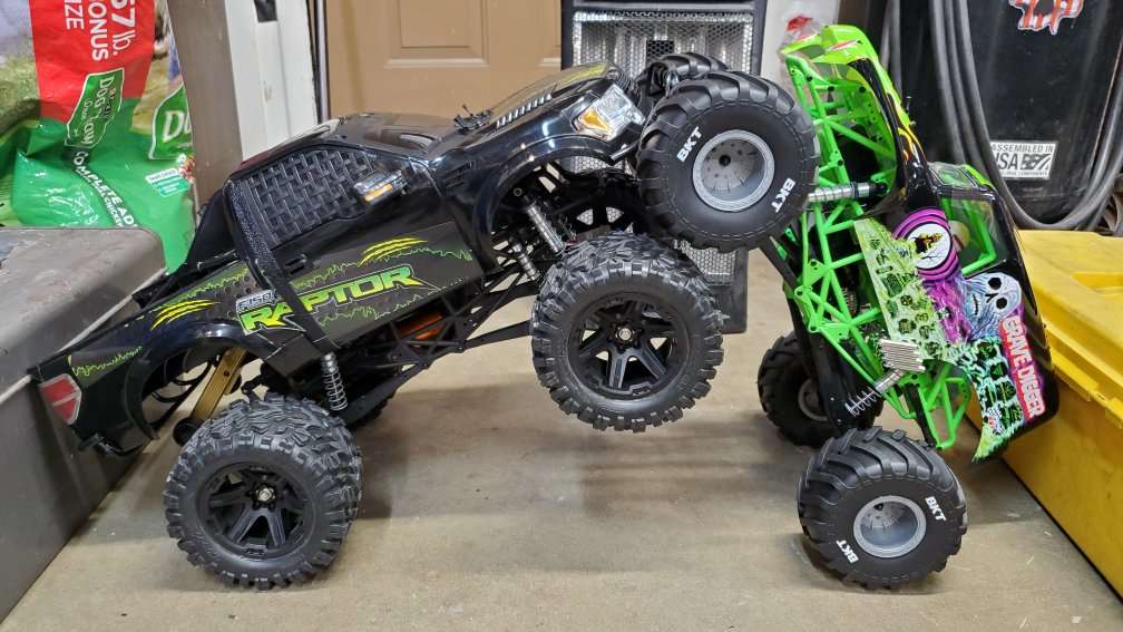 RC MONSTER MANIA 