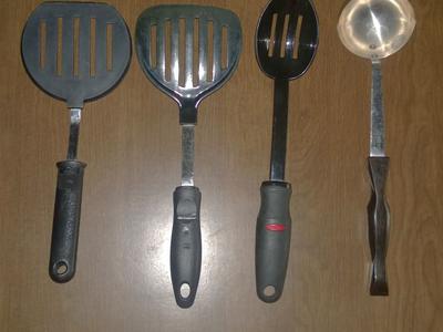 Assorted kitchen ware / utensils