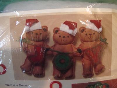 Vintage New And Unused The Creative Circle Christmas Craft Kit- JOY- Bears For Fun Wall Decor