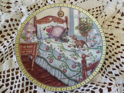 1991 Cozy Country Corners -Edwin M. Knowles Fine China Collectors Kitten / Cats Plate Series By Hannah Hollister Ingmire