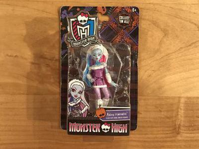 Monster High Abbey Bominable Figure 3 1/2”
