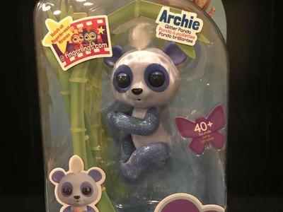 Fingerlings Archie Baby Glitter Panda!