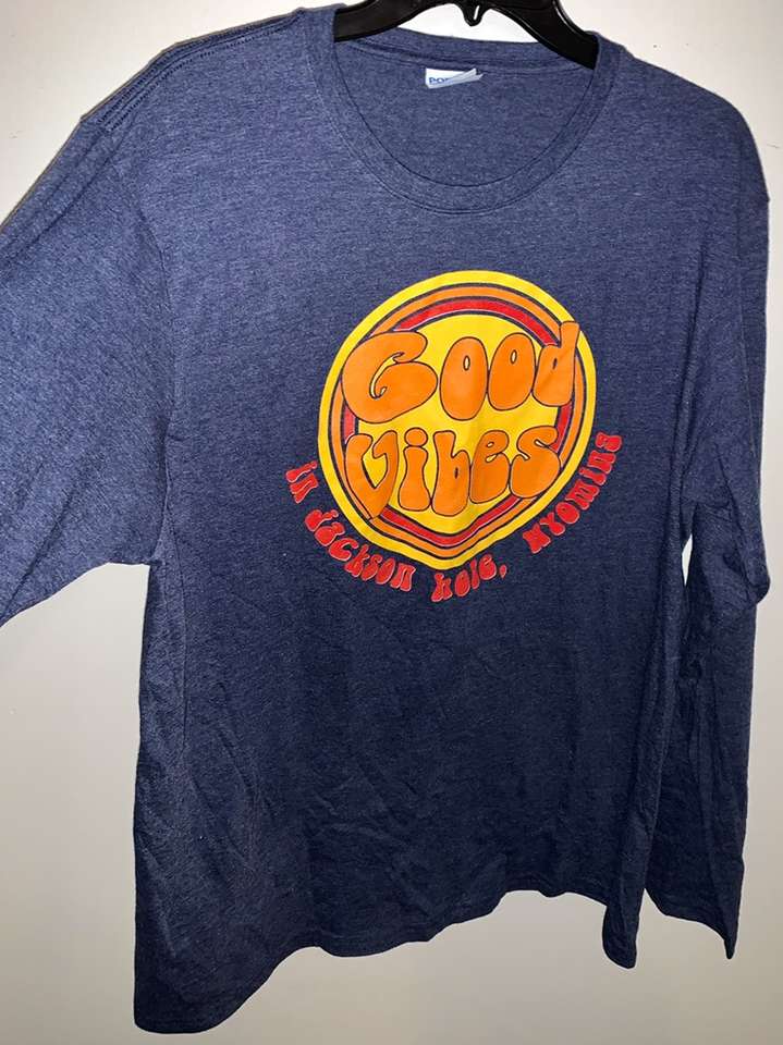 Soft! Med Retro Style Graphic Long Sleeve T-Shirt