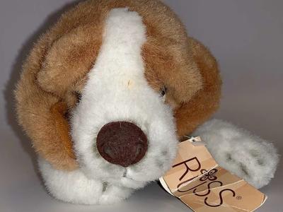 Russ Plush Bassett Hound Puppy Buckets 10 w Tag