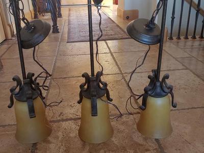 BEAUTIFUL THREE PENDANT LIGHT SET 27 INCHES LONG- IN PERFECT CONDITION