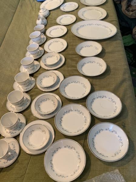 Richmond Ridgway White Mist China Set