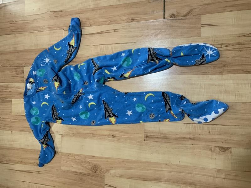 Boy’s Footsie For A 6-7 Years Old $3