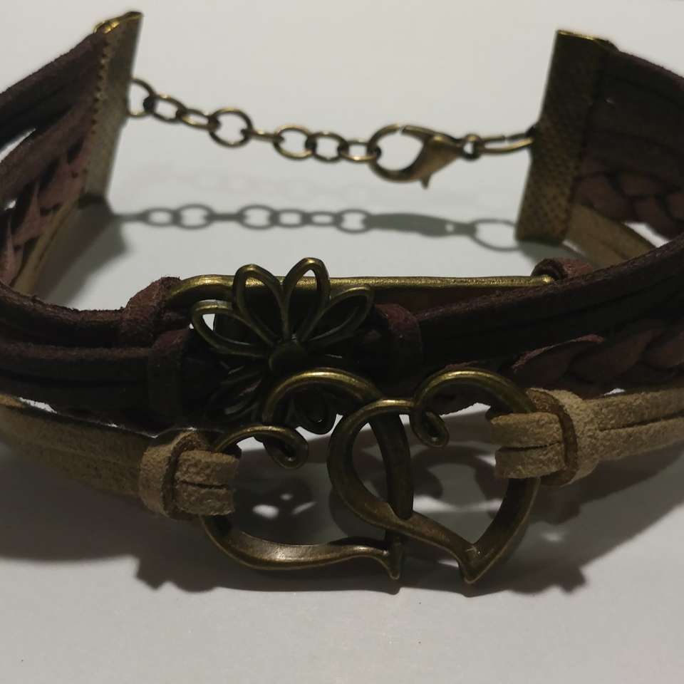 BRAND NEW BRACELET "Follow your Heart"