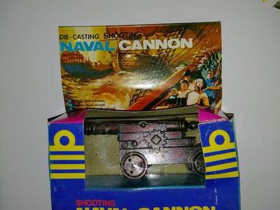 Vintage die-cast shooting Naval cannon single shot