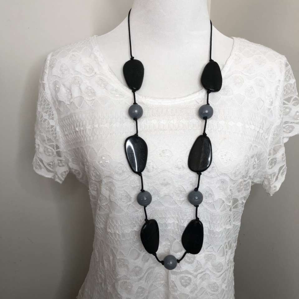 NEW Baby Proof Teething Jewelry For MOM