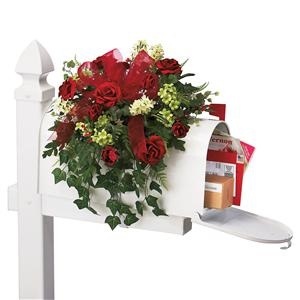 LILLIAN VERNON MAILBOX SWAG VALENTINES LV# 045831