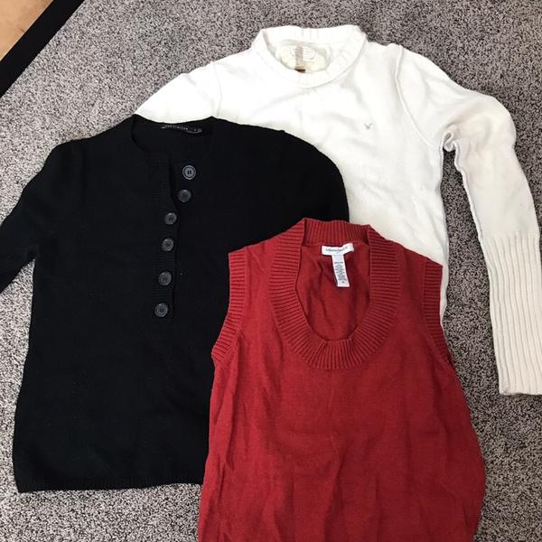 Limited, AE, Banana Republic Sweaters Size M-L