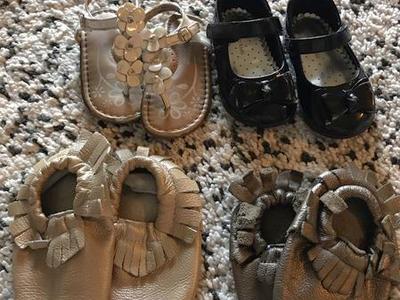 Size 4 (12-18 Month) Girl Moccasin