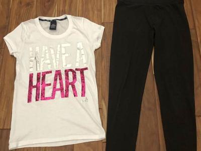 Women Size Medium Victoria Secret Shirt/leggings