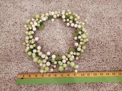 Small Cute Green and White Decorative Wreath
