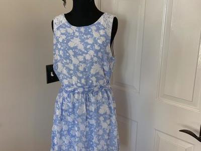 Alice In Wonderland Adult Size L