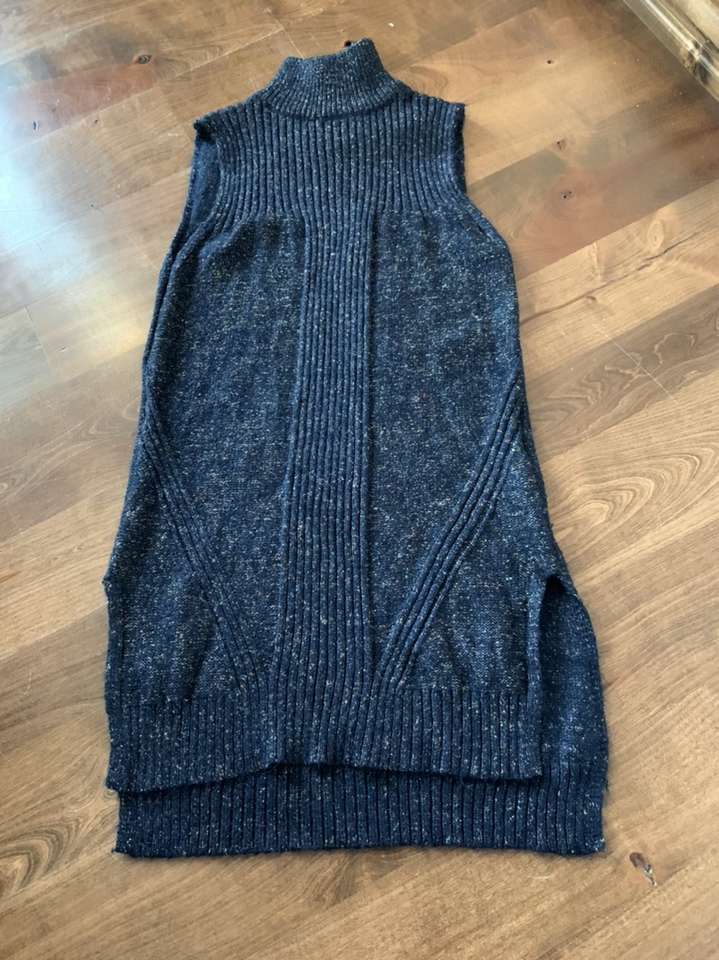 Chasing Clouds Blue Sweater Size Small