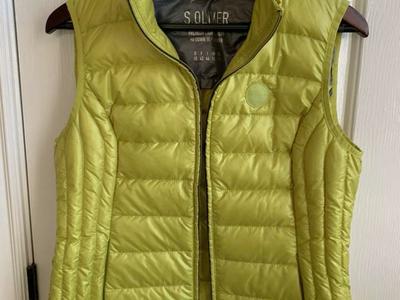 S.oliver Bright Green Vest Size Medium