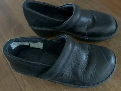 Black Leather Born Kids Shoes Size 11.5