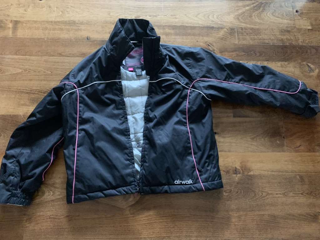 Airwalk Coat Size Small