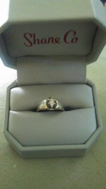 Marquis diamond Ring .25 kt