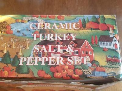 Ceramic Turkey Salt and Pepper Shakers - Wearing Pilgrim Hats.. New in box.