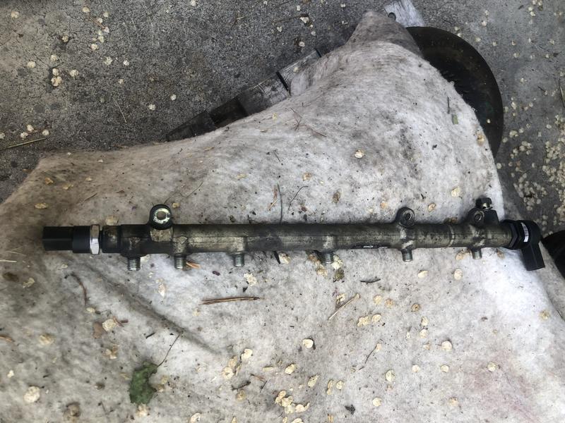 Fuel rail injection dodge sprinter 2006 2.7 lt