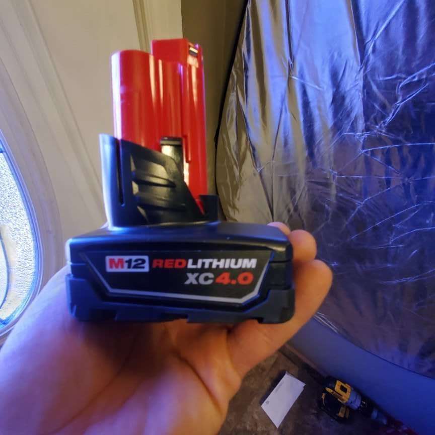 MILWAUKEE M12 XC4.0 BATTERY