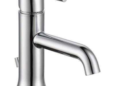 NEW CHROME TRISIC SINGLE HOLE BATHROOM FAUCET - (RETAILS: $172)