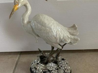 Beautiful Bird Statue