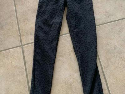 H & M Leopard Type Print Leggings Size 2