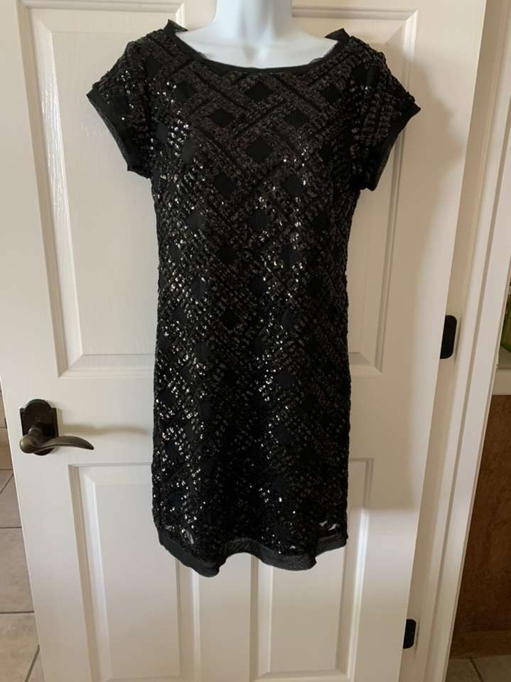 Eliza J Size 4 Black Sequined Dress
