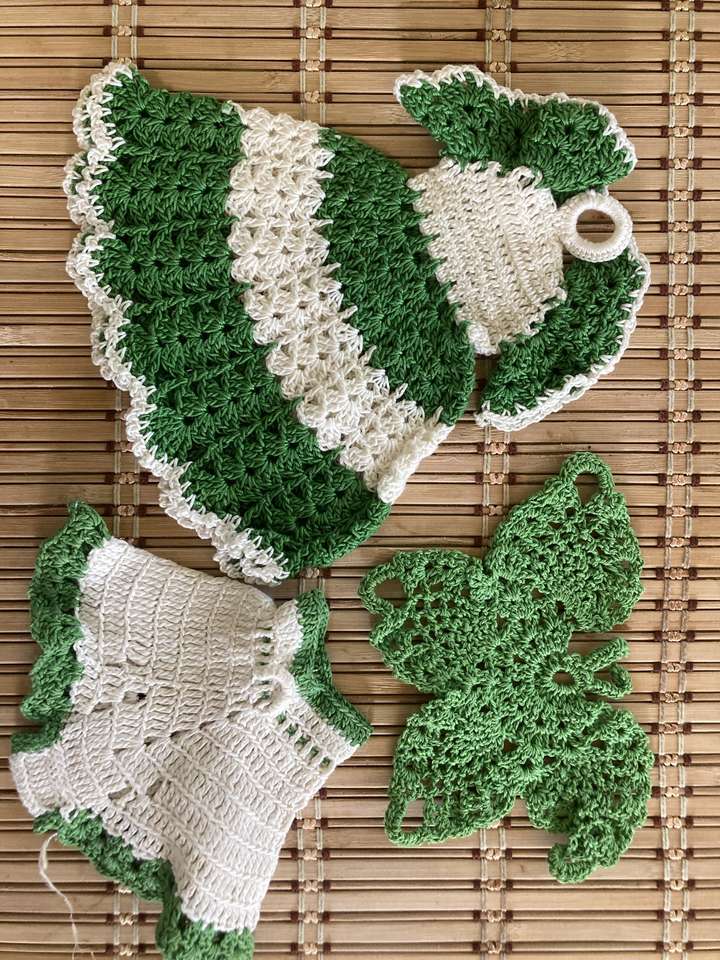 Vintage Crochet Hot Pads 7 pieces