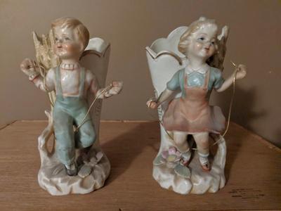 Vintage boy girl ceramic jump rope figurine
