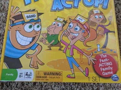 NEW SEALED Hedbanz Act Up! Fast Acting Family Game