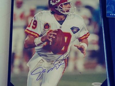 8 x 10 Joe Montana