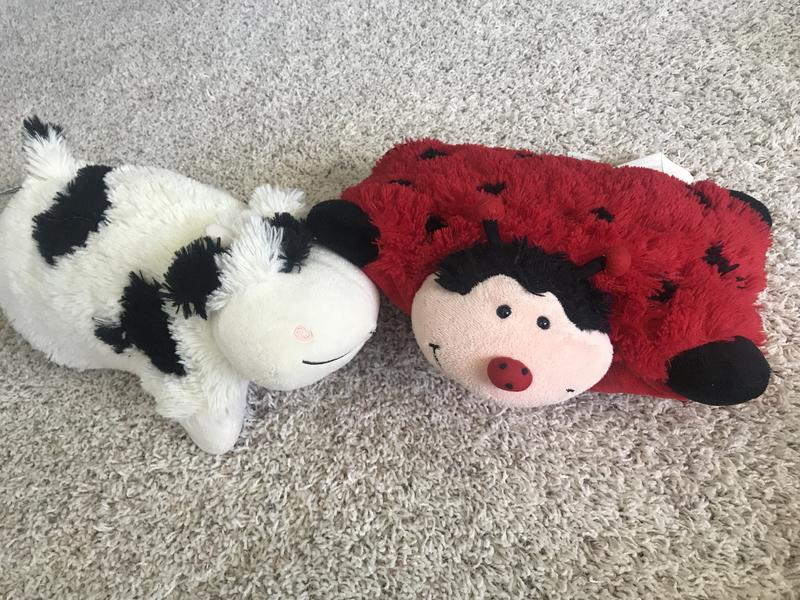 Pillow pets pee weed set cow and bumblebee