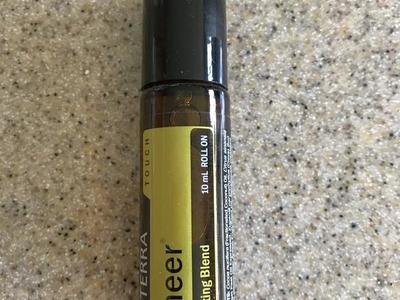Doterra esseooil Cheer roll on. Brand new