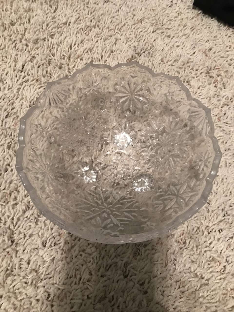 Pretty crystal bowl