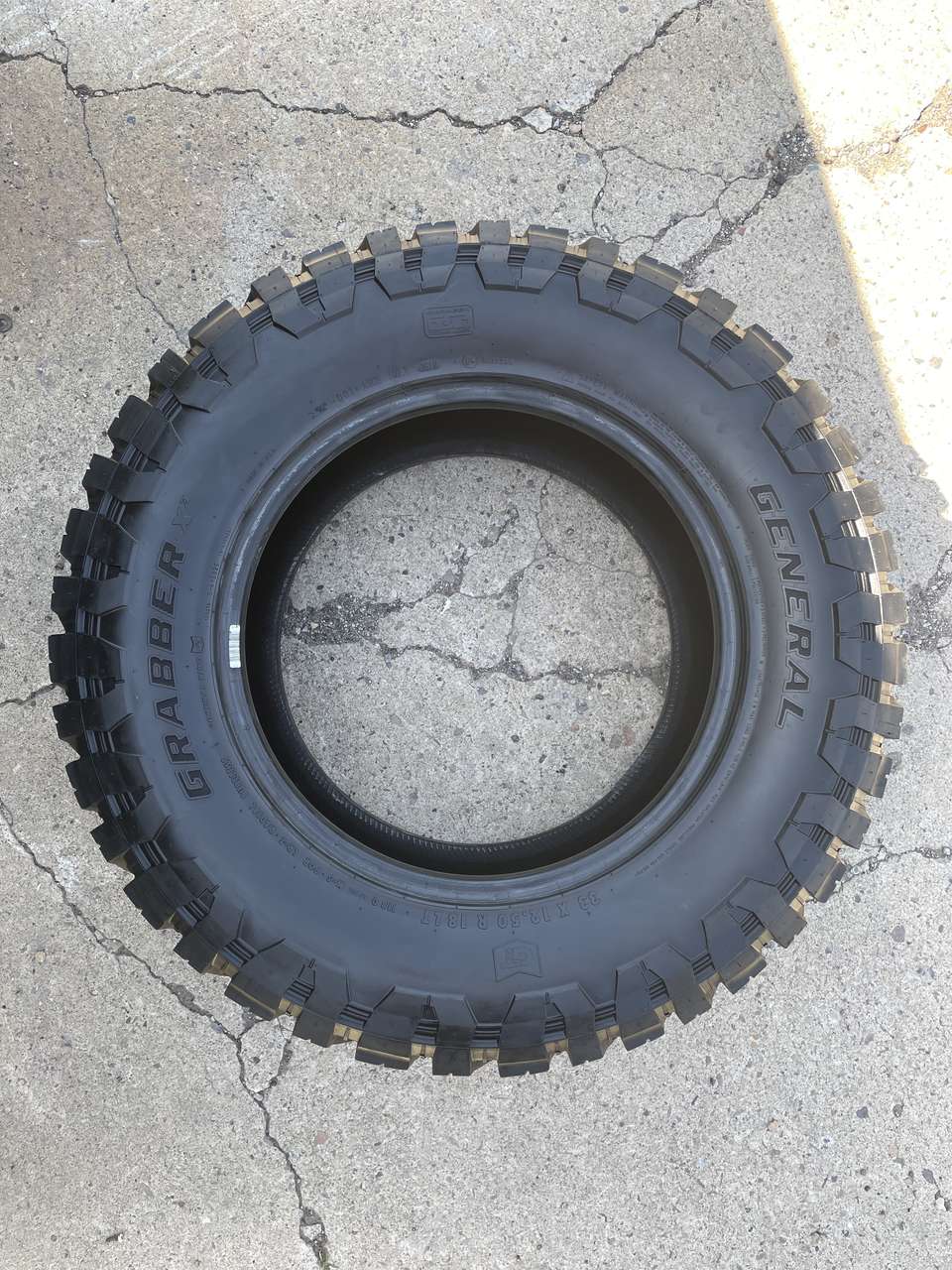 General graber x3      33x12.50R18 LT