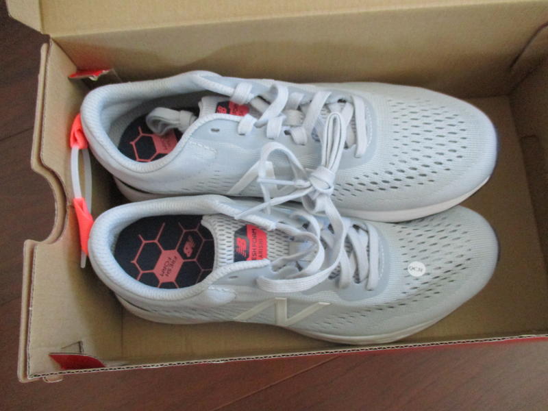 New Balance Women's Fresh Foam Arishiv3, 6.5