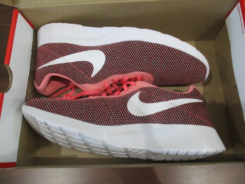 New Nike Tanjun Women's shoes, Pink, size 11