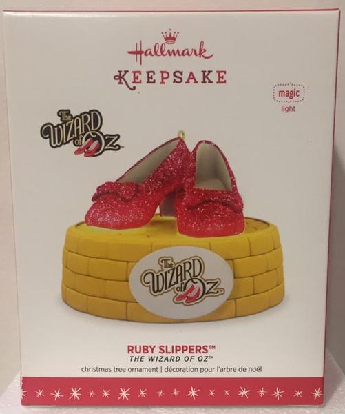 Hallmark The Wizard of Oz Light Up Ornament