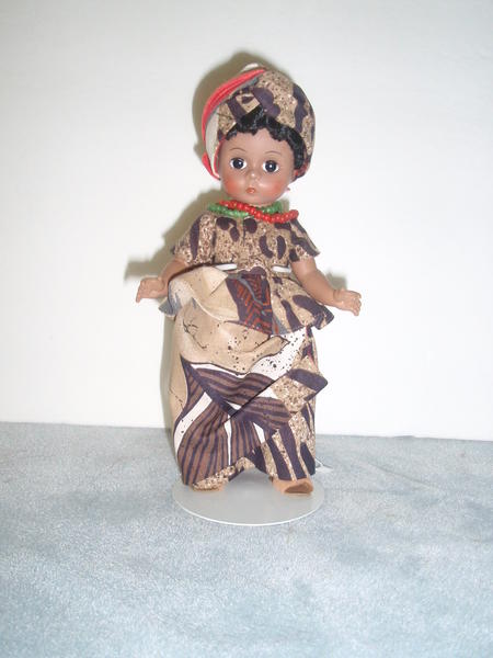 Madame Alexander dolls-31 dolls- $40 to $45 ea-NEW