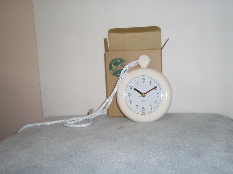 AVON gifts, NEW in boxes, over 100 items