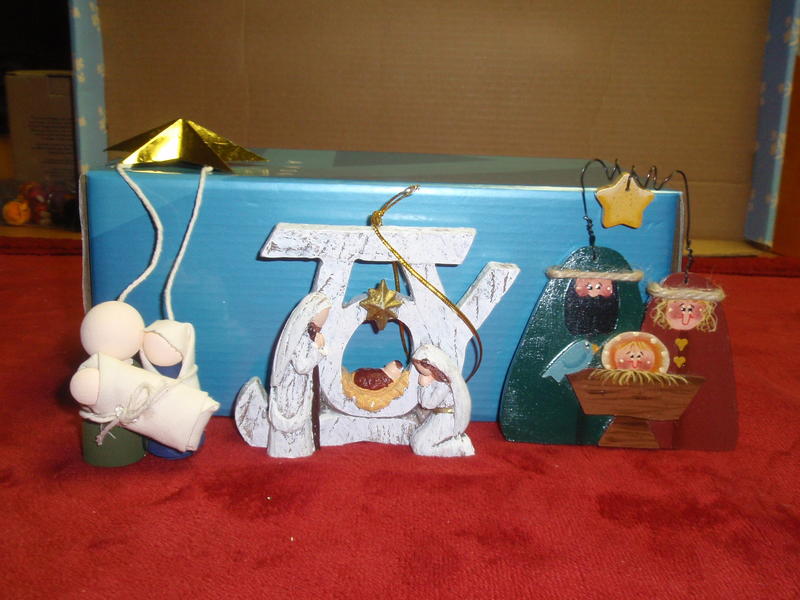 X-Mas ornaments - 3 nativity