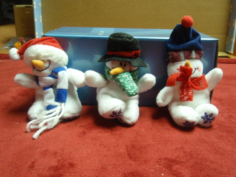 X-Mas ornaments - 3 plush snowman - NEW