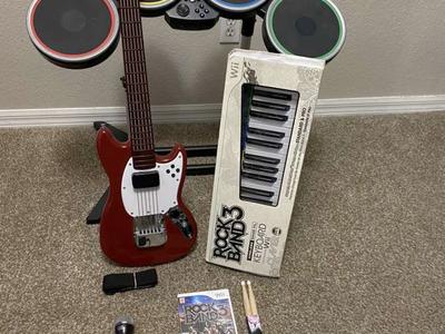 Wii Rock Band 3, Pro Guitar, w/dongles