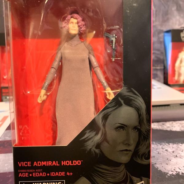 Star Wars Black Series 6&amp;rdquo; Vice Admiral Holdo- MINT